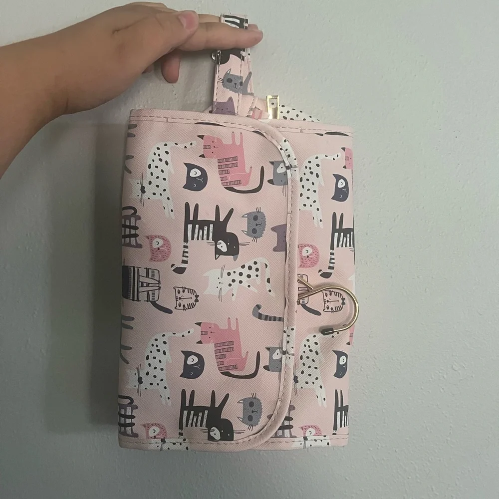 Hanging Travel Organizer with Cat Print